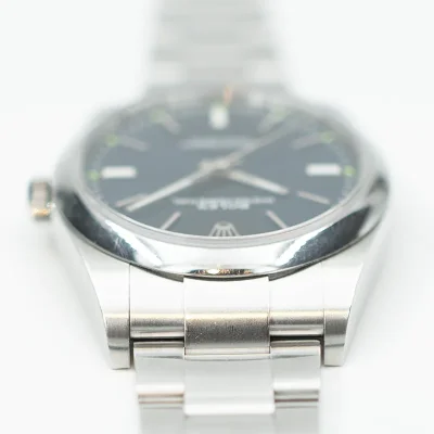 Rolex Oyster Perpetual 39 - 114300 - 2016