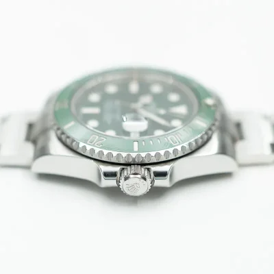 Rolex Submariner - 116610LV 