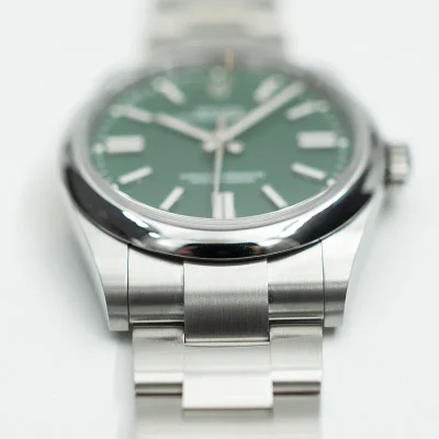Rolex Oyster Perpetual 41 - 124300 - 2026