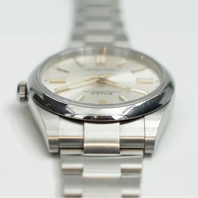 Rolex Oyster Perpetual 41mm - 124300 - 2024