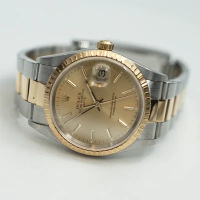 Rolex Oyster Perpetual Date 15223 - 2002