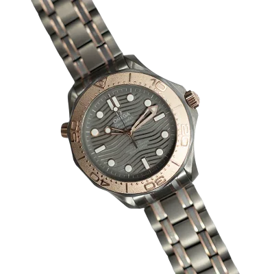 Omega Seamaster 300 Diver Titanium Sedna Gold - 2020