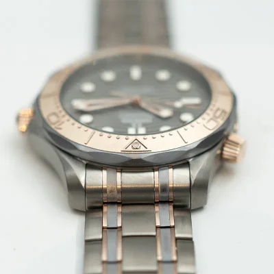 Omega Seamaster 300 Diver Titanium Sedna Gold - 2020