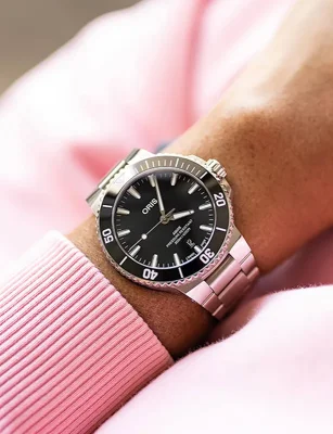 Oris 73377874154MB Aquis herreklokke svart 42 mm