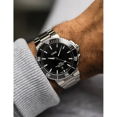 Oris Aquis herreklokke svart 44 mm 73377894154MB