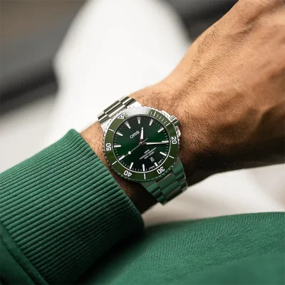 Oris Aquis Herre Gr�nn 44 mm 73377894157MB