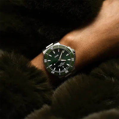 Oris Aquis Herre Gr�nn 44 mm 73377894157MB