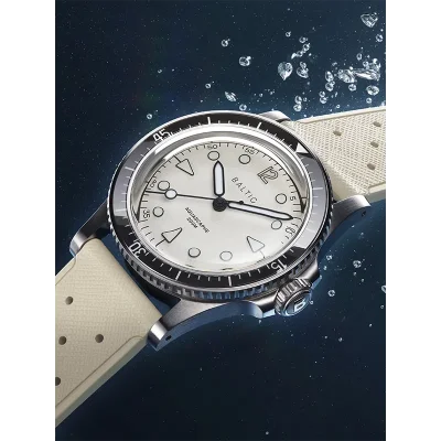 Aquascaphe MK2 - 37mm - Warm Silver - Rubber Classic Warm Silver - Medium