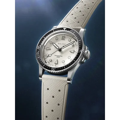 Aquascaphe MK2 - 37mm - Warm Silver - Rubber Classic Warm Silver - Medium