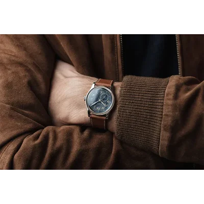 MR Classic - Blue - Stitched Lion