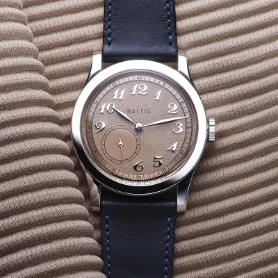 MR CLASSIC - SALMON - STITCHED NAVY BLUE