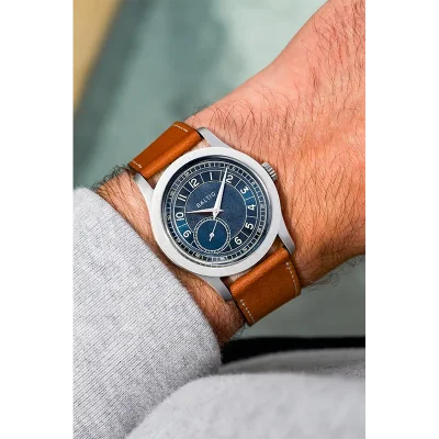 MR ROULETTE BLUE - Stitched Lion