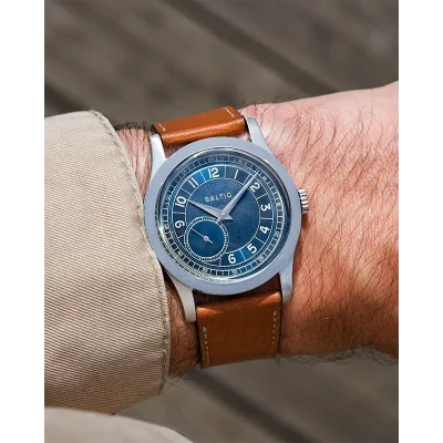 MR ROULETTE BLUE - Stitched Lion