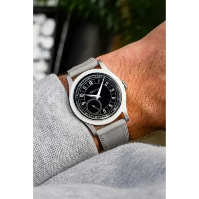 MR ROULETTE BLACK - Stitched Light Grey